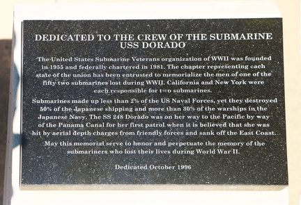 SS-Dorado-Monument-3-Torpedo-3-sign-00